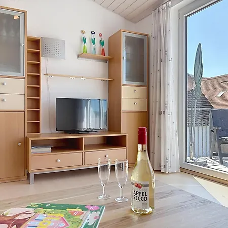 Sonnige Aussichten - Obstbau Koch By Interhome *
