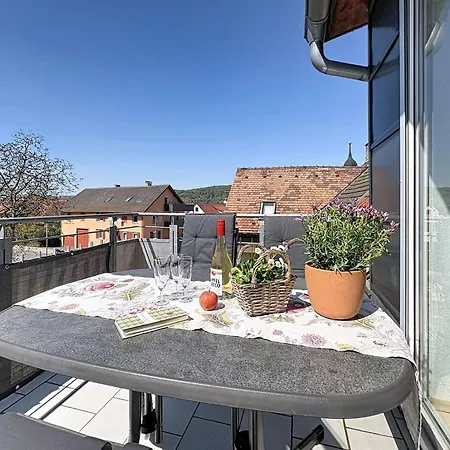 Sonnige Aussichten - Obstbau Koch By Interhome *
